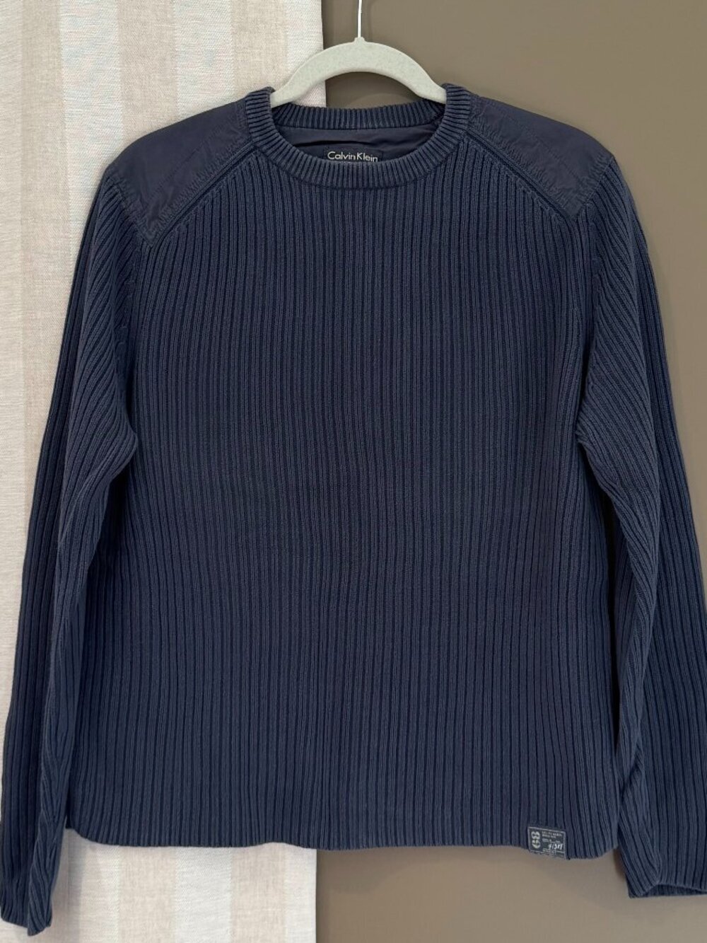 Calvin Klein Gray Blue Ribbed Long Sleeve Patch Shoulder, Size Medium